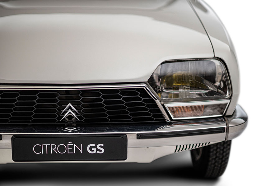 El Retromobile rinde homenaje a los 50 años del GS