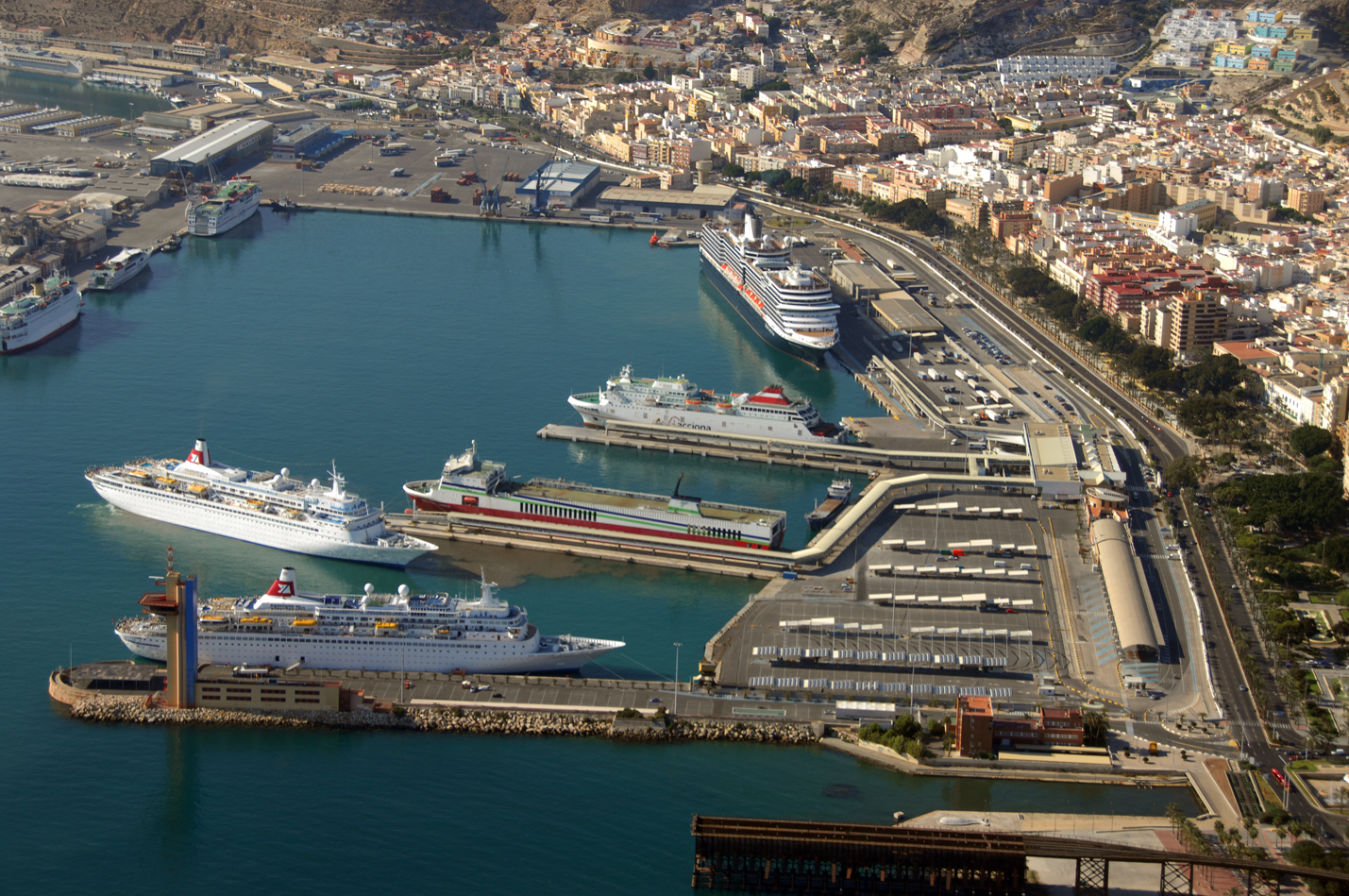 Puertos andaluces exponen sus atractivos ante las navieras de cruceros de EE.UU